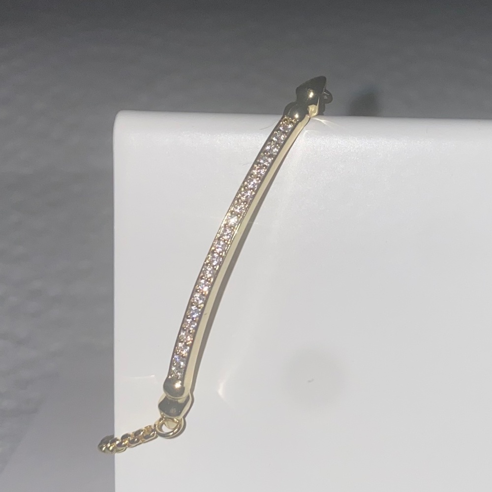 Kendra Scott Ott Bracelet in Gold and White Crystal